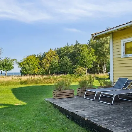 Alberta - 100m From The Sea By Interhome *